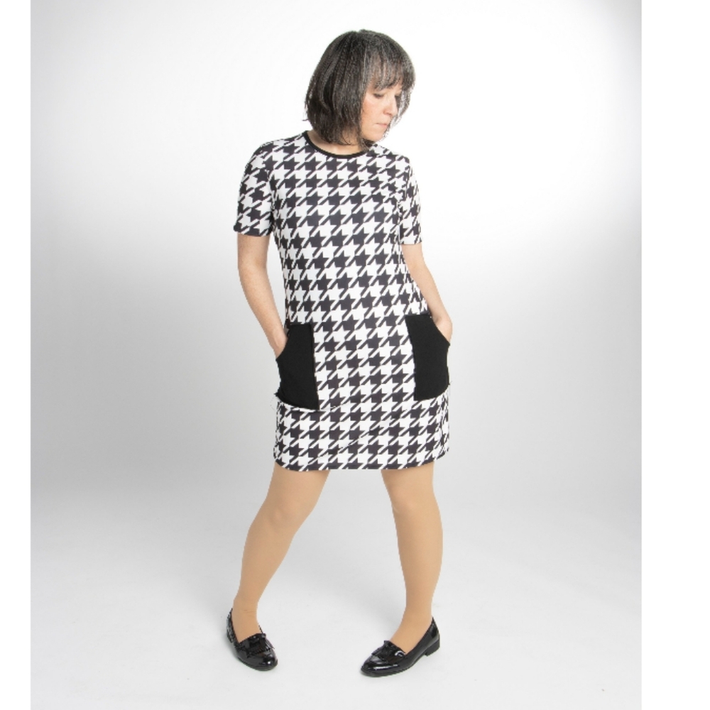 Love Her Madly "Shirley" Houndstooth Shift Dress